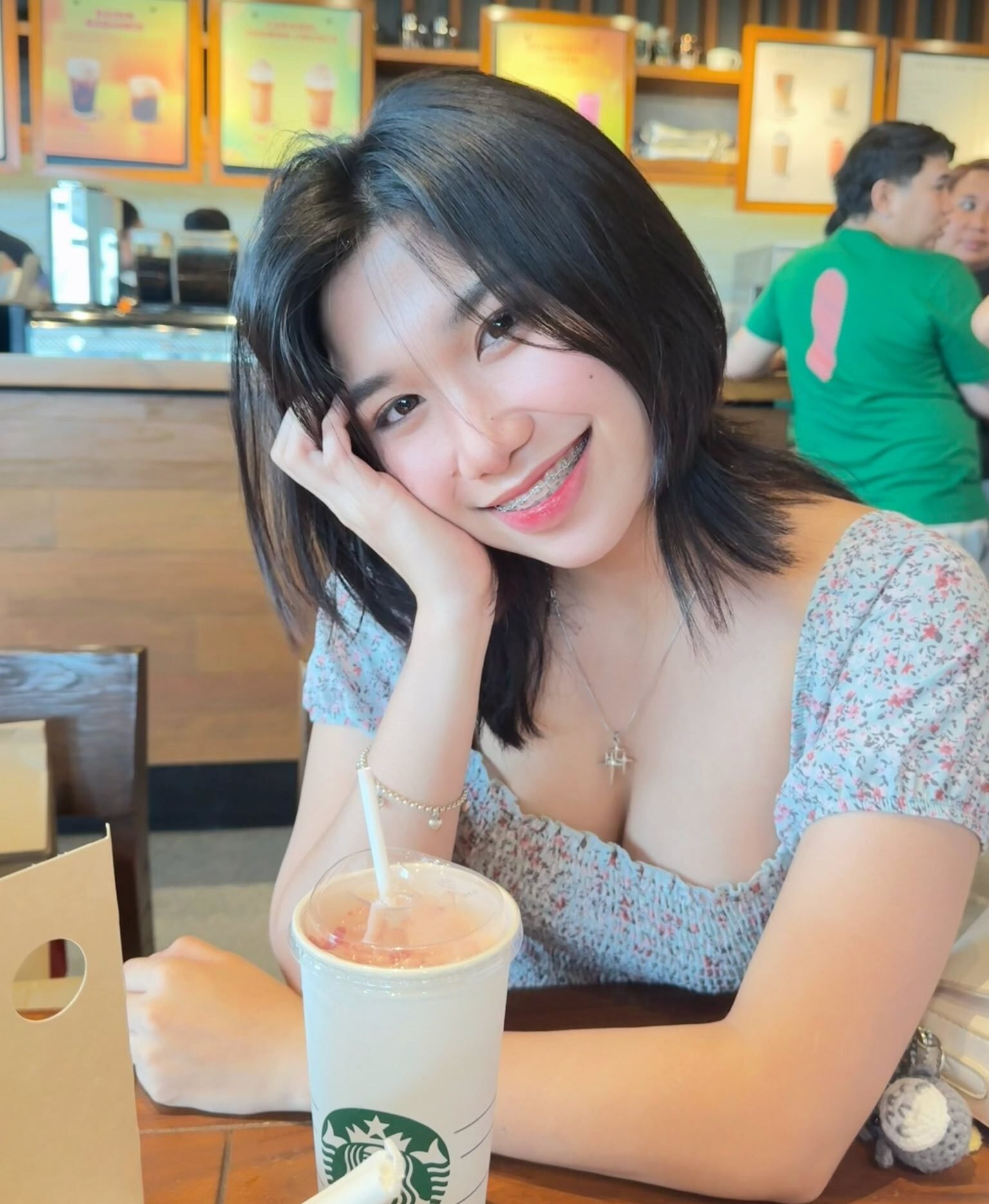Portrait of Hannah Reyes